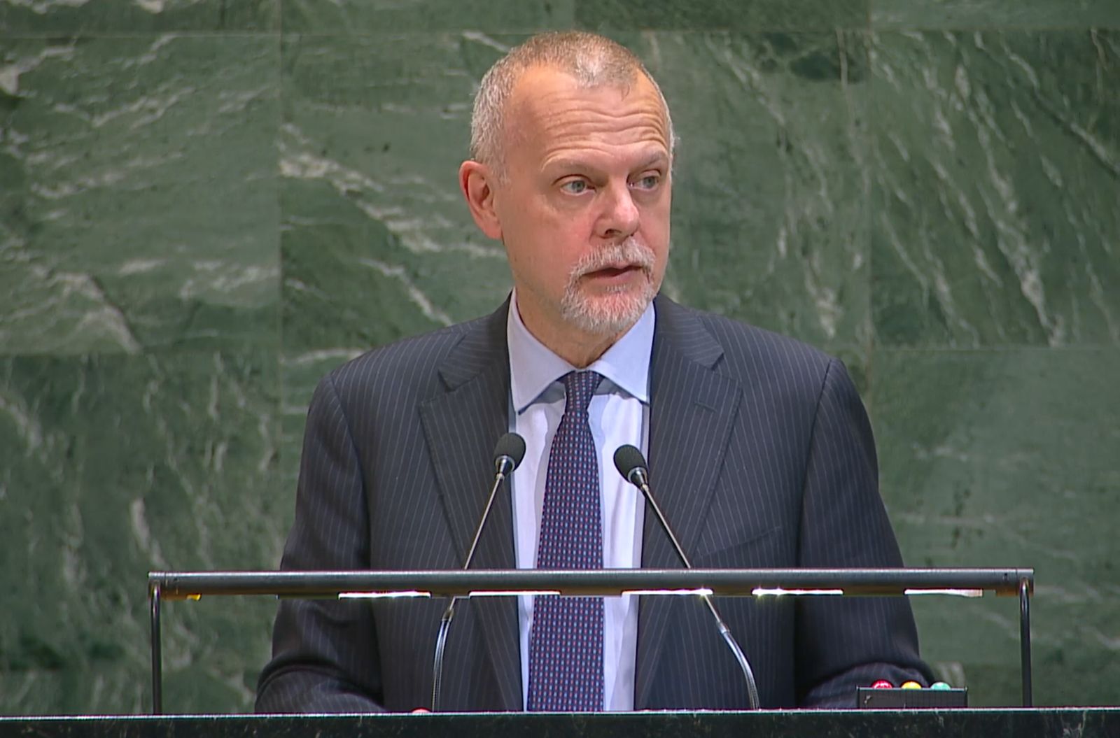 3d92aa7c-f605-4059-99a6-aae2b9e8e408